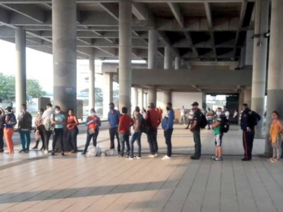 Transmetro: usuarios deben usar el tapabocas de carácter obligatorio