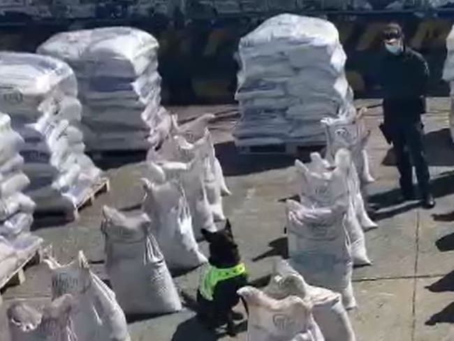 Incautan 2,1 toneladas de cocaína que iban hacia México