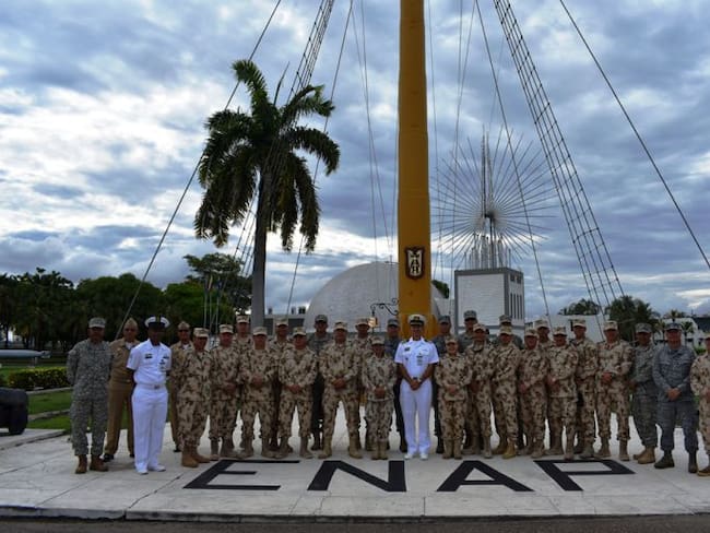 Escuela Naval de cadetes de Cartagena recibe visita del Pisaj 10