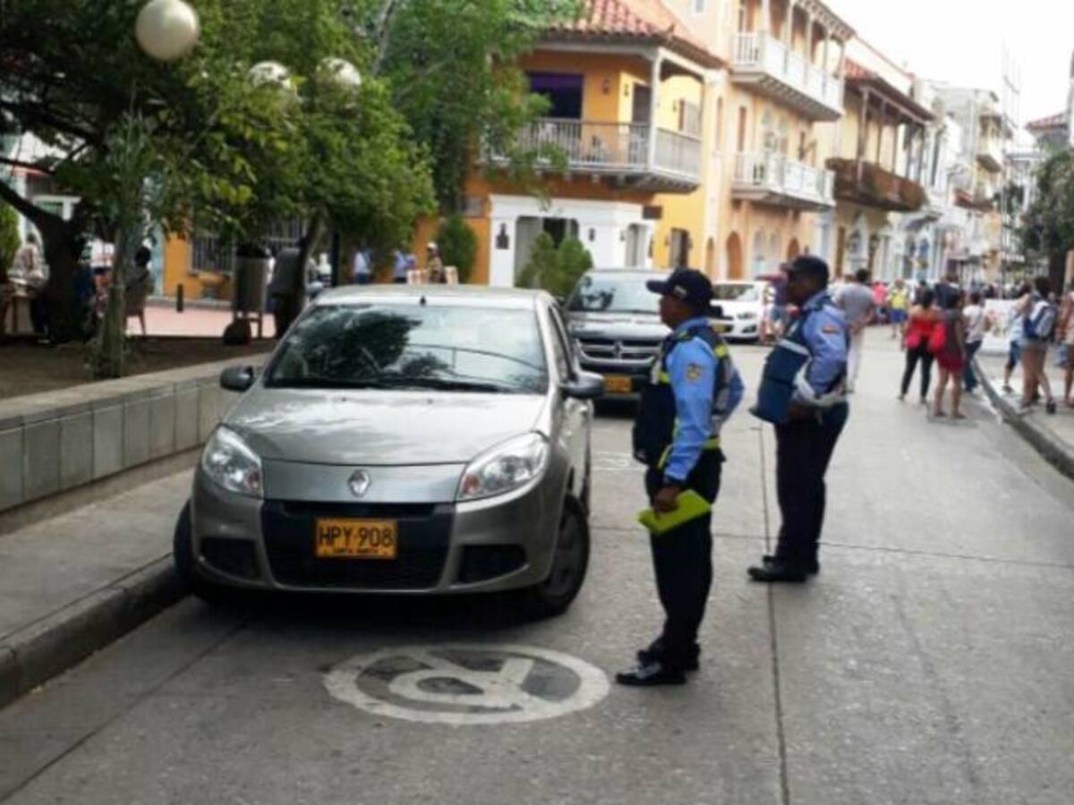 Prohiben tránsito vehicular en 53 calles del centro histórico de Cartagena