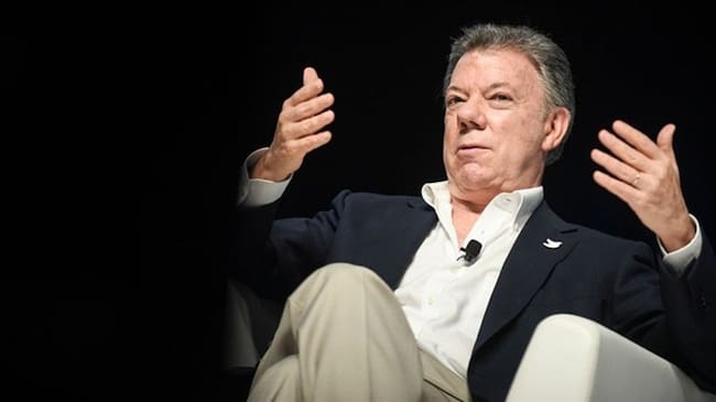 A veces los ciudadanos son muy injustos con nuestros servidores públicos: Santos. Foto: Colprensa