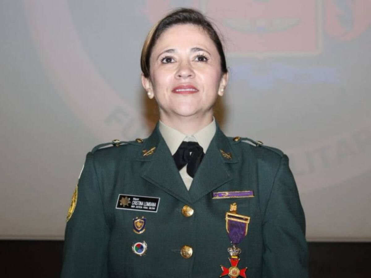 Denunciarán a magistrada Lombana por “interferir” en procesos contra Uribe