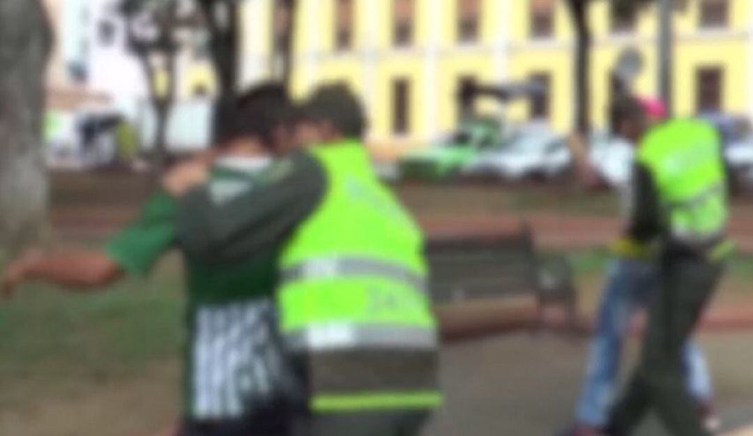 El control policial dejó 3 heridos y un capturado en el polideportivo en Pácora, Caldas.
