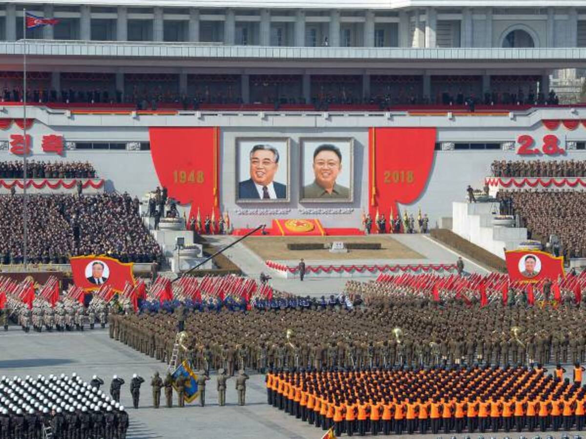 Impresionante desfile militar en Corea del Norte
