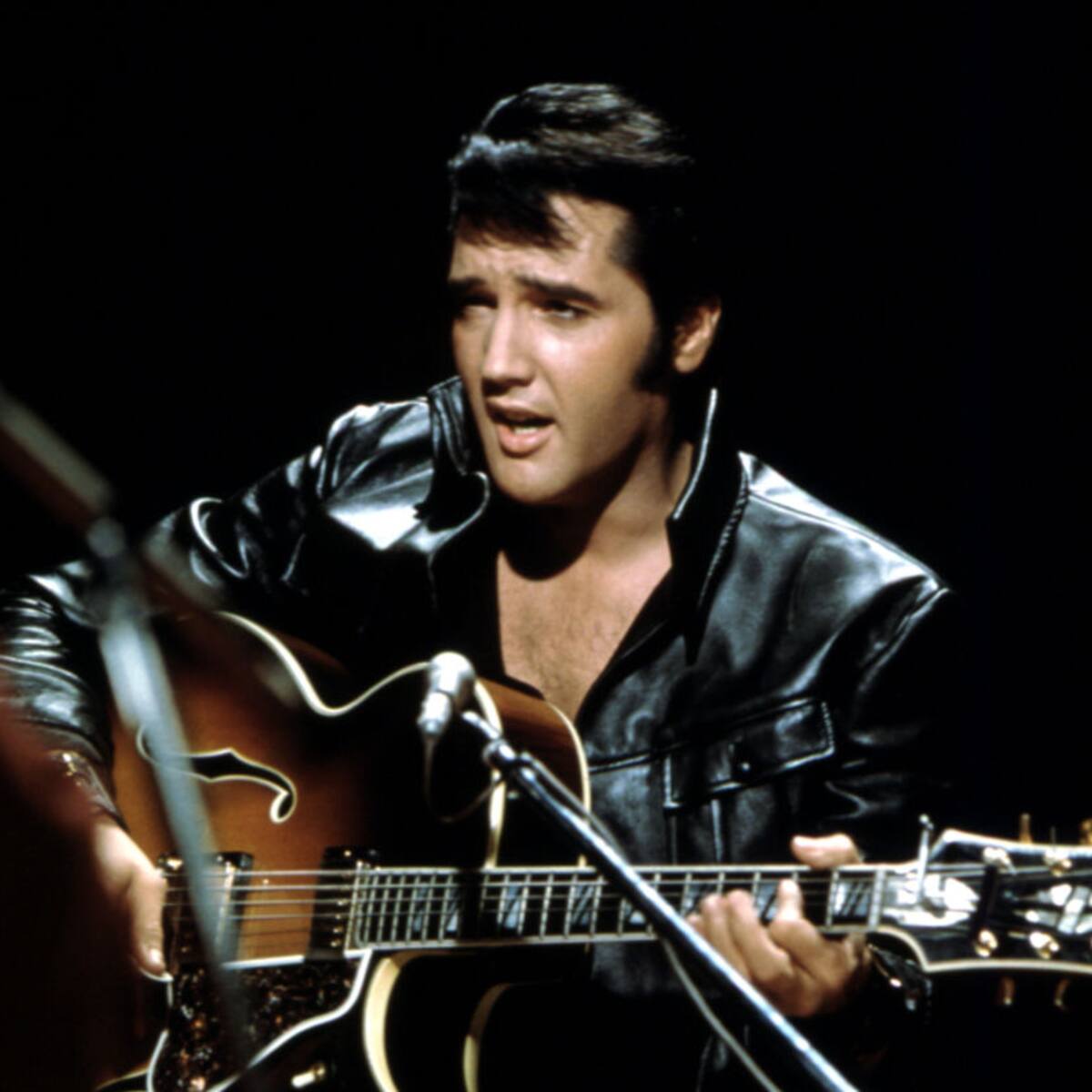 Elvis Presley vuelve a los escenarios en Londres gracias a la inteligencia artificial