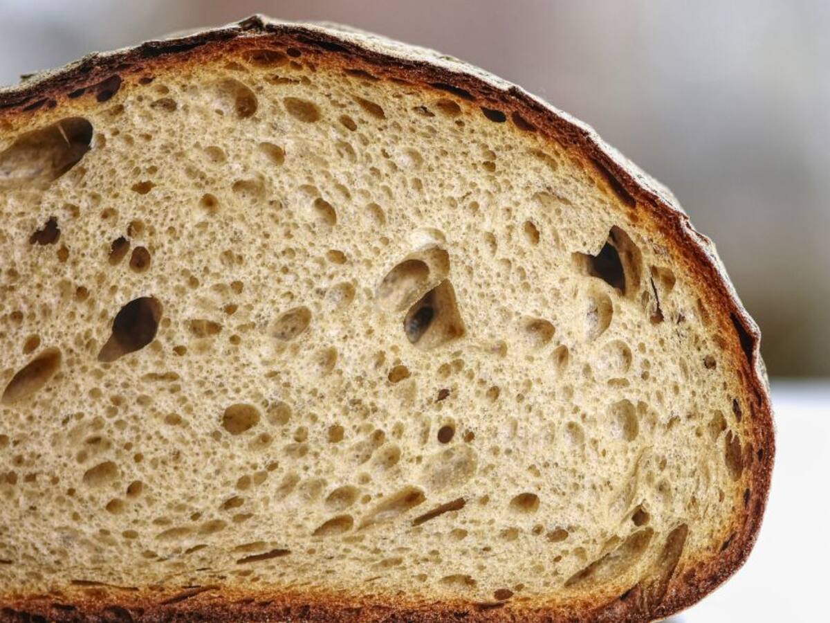 Más peligroso que el azúcar: el órgano más afectado por el consumo de pan