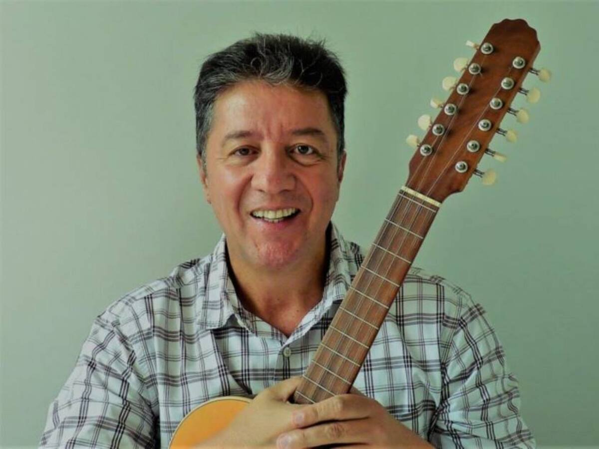 «Cada canción una historia» cancionero y anecdotario de John Jairo Torres de la Pava