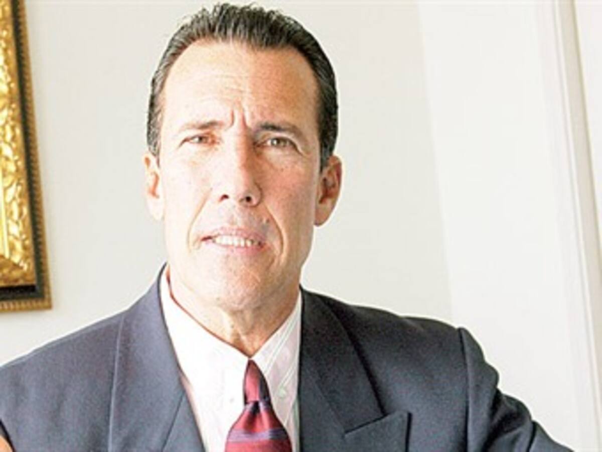 Pliego de cargos contra tres oficiales por presunto complot contra Gabriel Arango Bacci