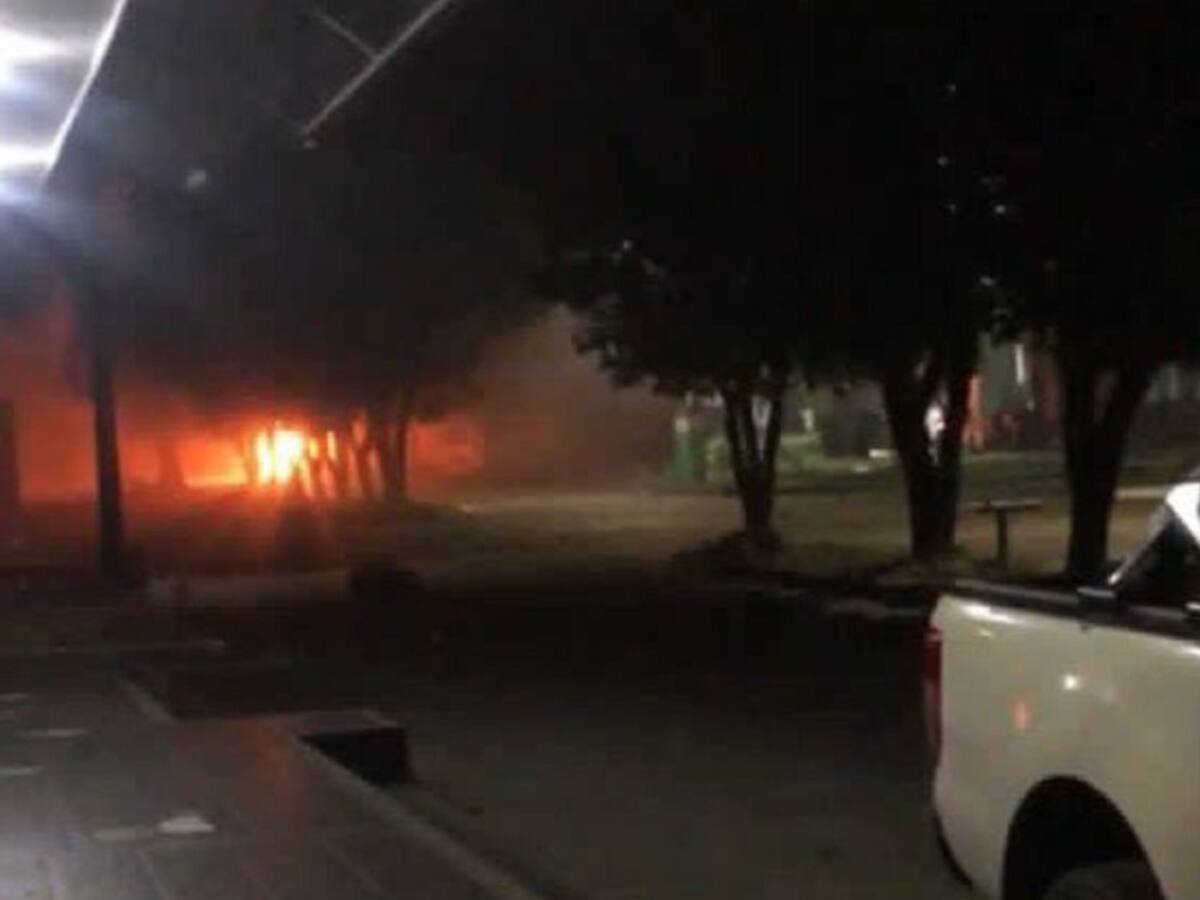 Carro bomba en Saravena: Un muerto y por lo menos cinco heridos