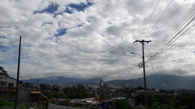 Todos los días Escuche la información local en Caracol Radio 5:45, 6:48, 7:48 y 8:45 a.m.