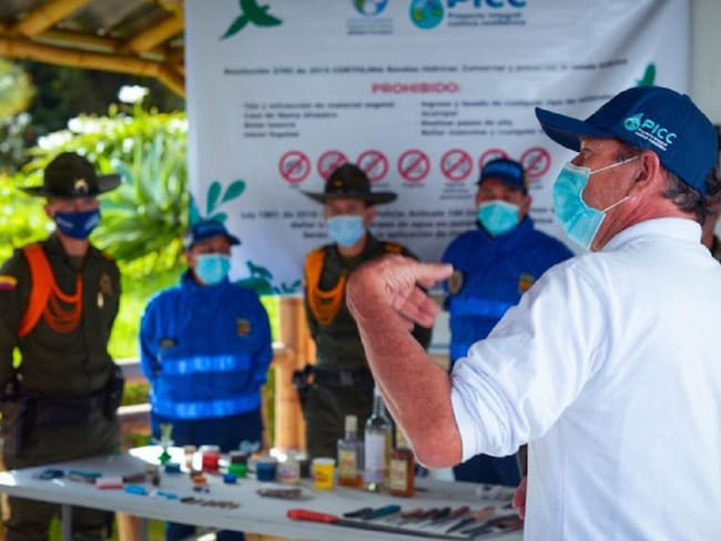 Instalación de puestos de control en el Cañón del Combeima