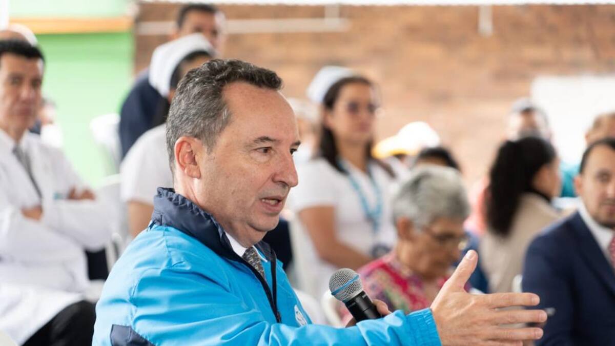 Con Sinovac, BogotáBio es una empresa de economía mixta: Alejandro Gómez