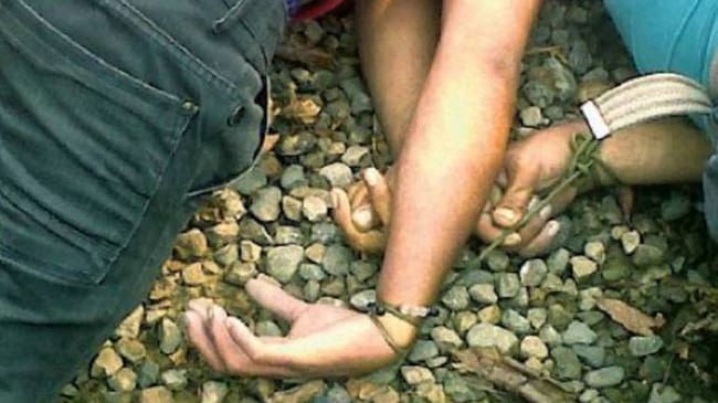 Autoridades investigan el doble homicidio.