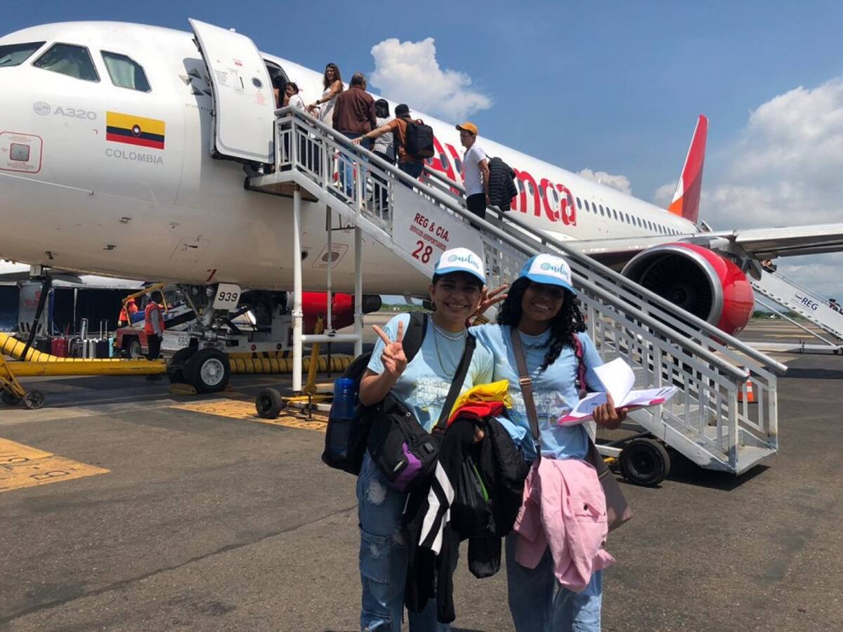 Estudiantes de un colegio de Cartagena representan a Colombia en evento de robótica