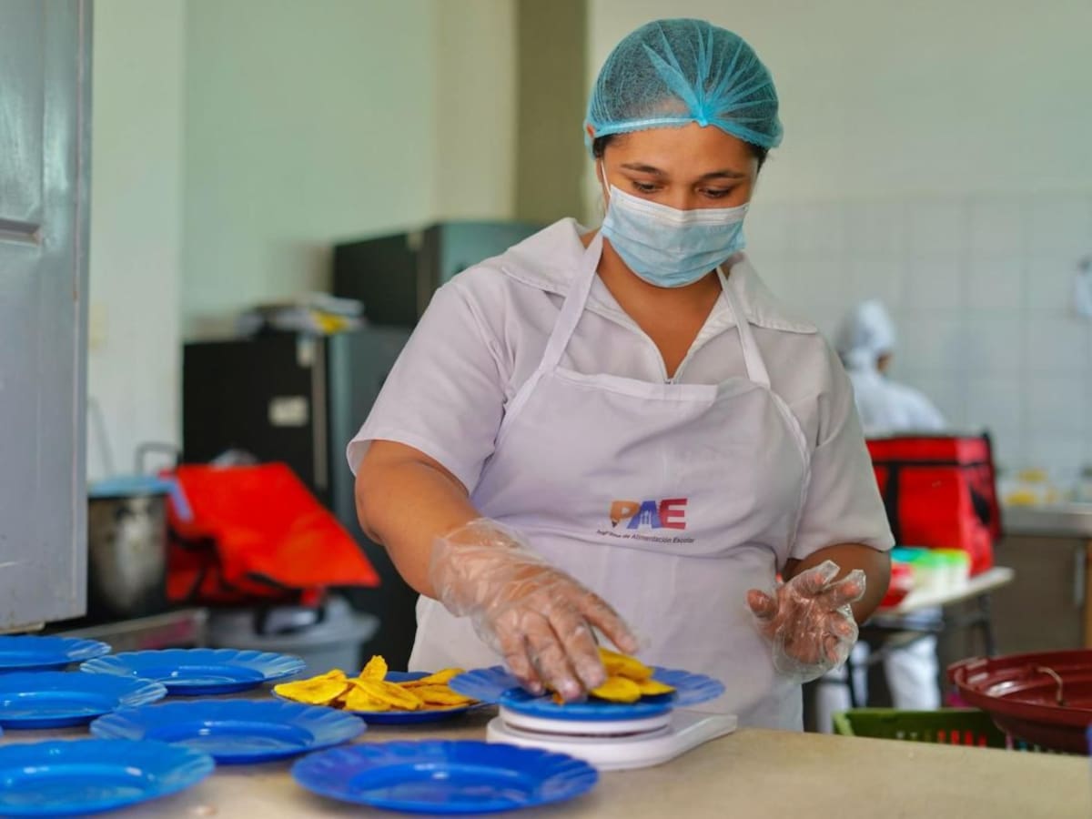 En Bolívar 95 sedes educativas ya cuentan con comida preparada del PAE