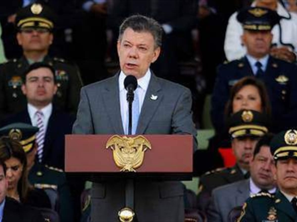 Presidente Santos lamentó la muerte de cuatro soldados