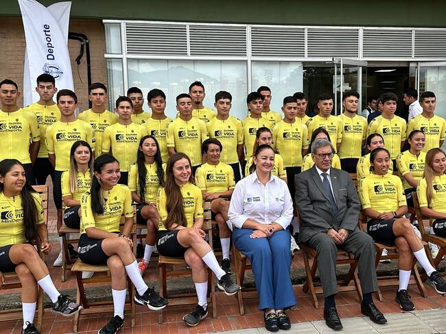 Equipo de ciclismo Colombia Potencia de La Vida / Foto: Caracol Radio