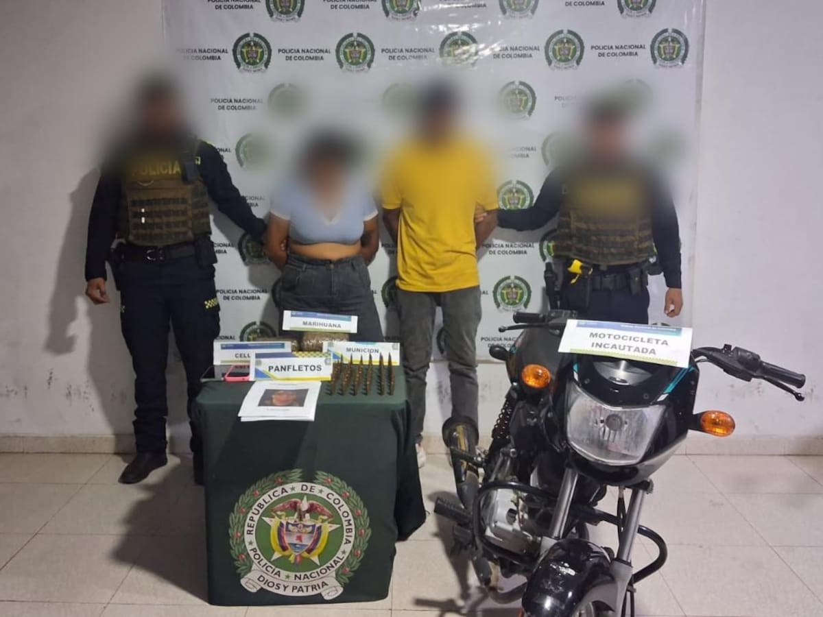 Detenidos “Lucho” y “Mayeidy” con marihuana y panfletos del Clan del Golfo en Magangué