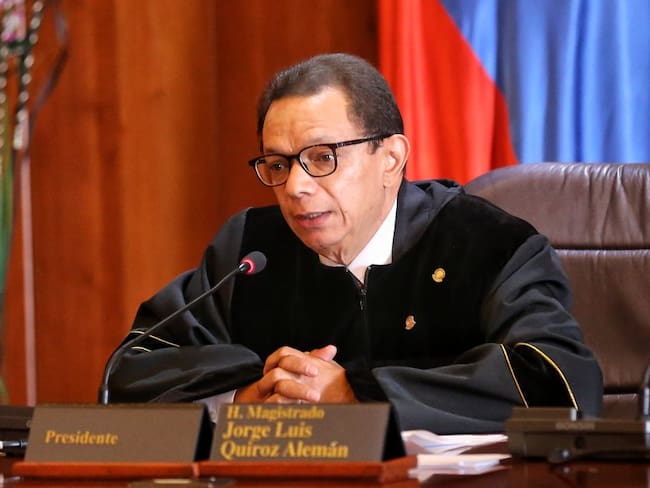 “Cuando Uribe deja de ser senador el juez pasa de la CSJ a un juez ordinario”: Quiroz