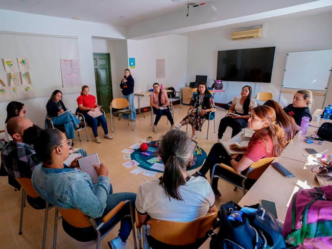 Bienestar emocional y familiar: el impacto de Tejiendo Hogares en empresas de la ciudad Foto: Alcaldía de Medellín