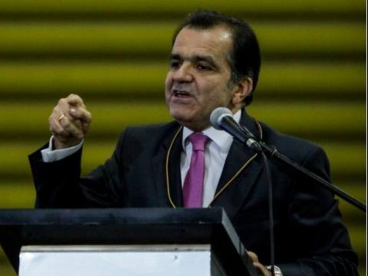 Zuluaga se declara víctima de supuesta filtración en su campaña
