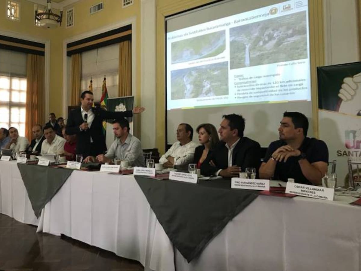 Congresistas electos se reúnen por primera vez con empresarios