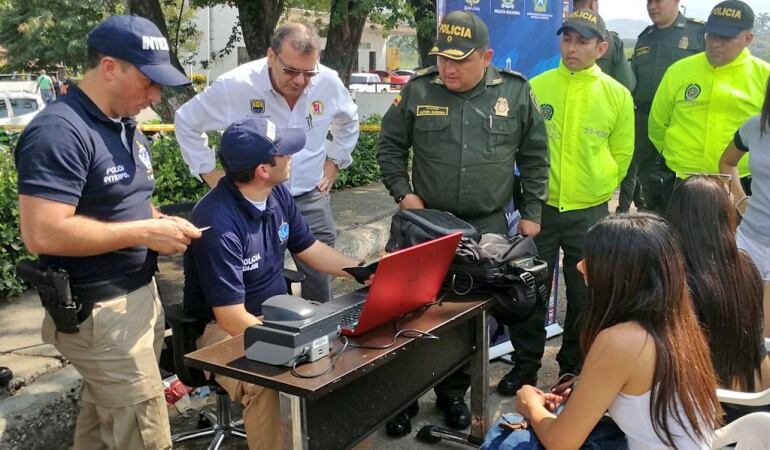 Medidas de seguridad en el puente Simón Bolívar