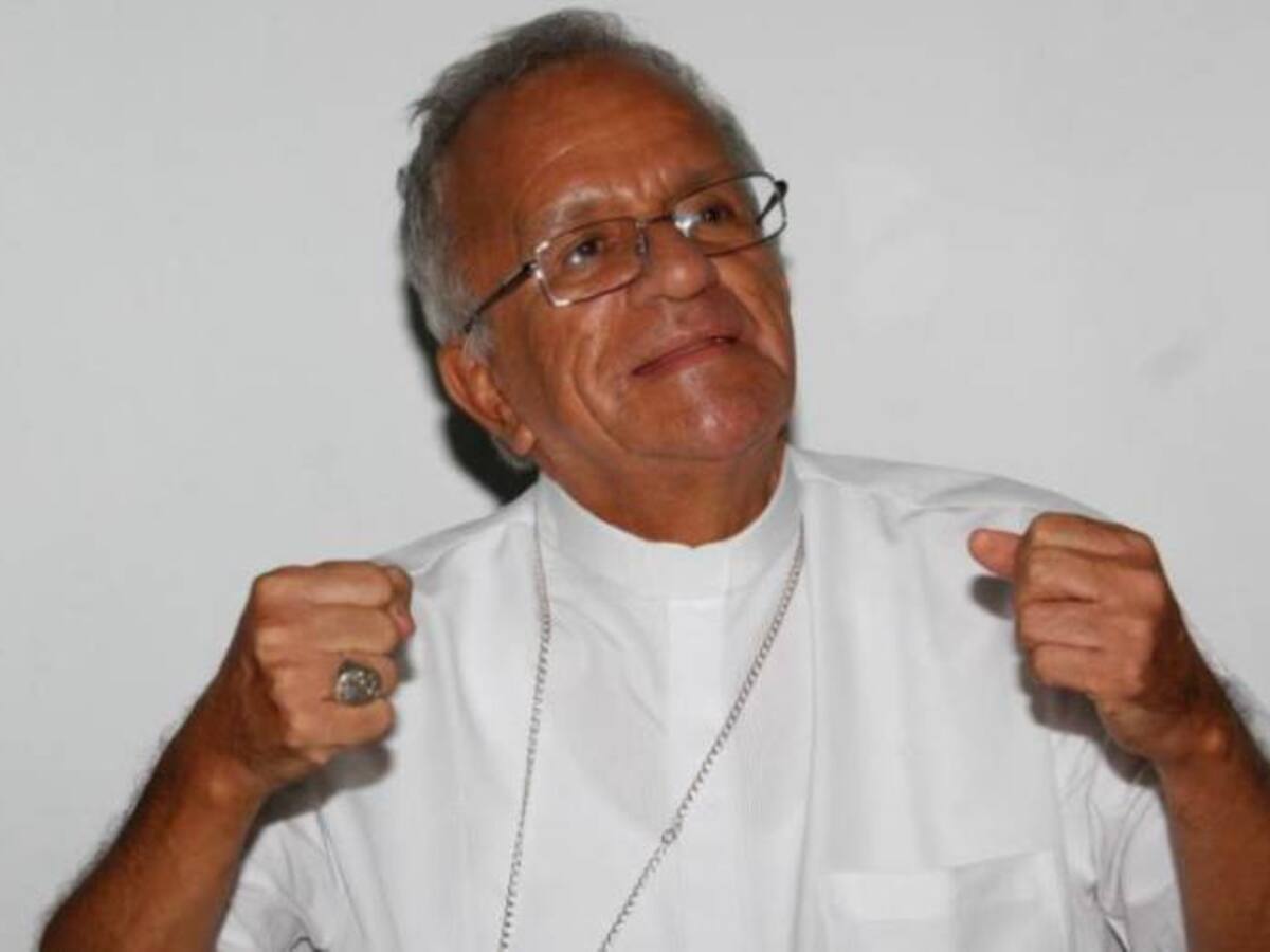 "El que peca se separa voluntariamente de la Iglesia, no es que la Iglesia lo saque": monseñor Jiménez