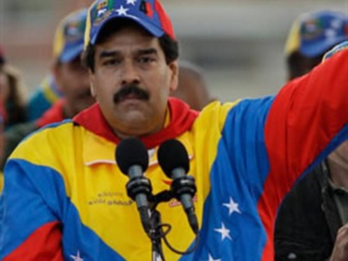 Servicio de identificación venezolano responde a la polémica sobre nacionalidad de Maduro