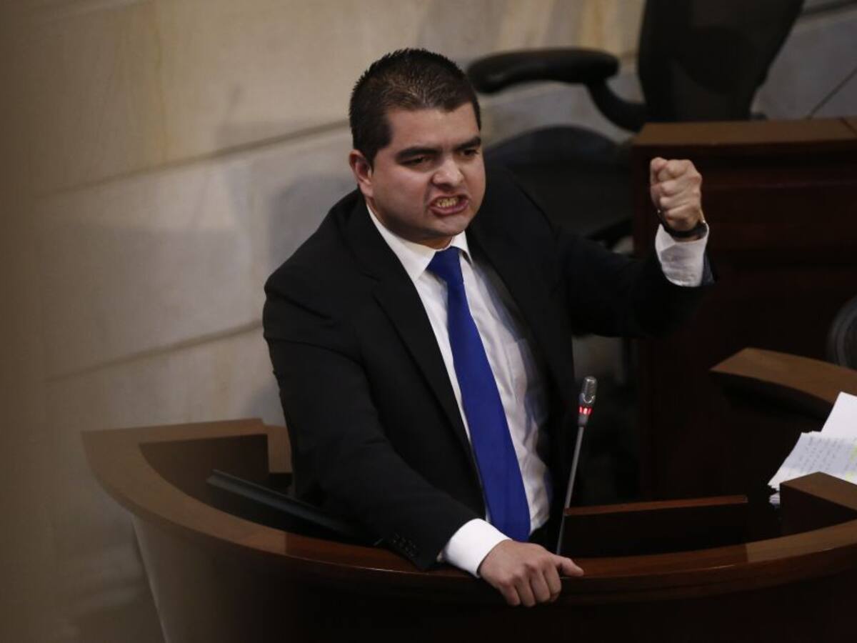 Consejo de Estado decide sobre investidura de senador Julián Bedoya