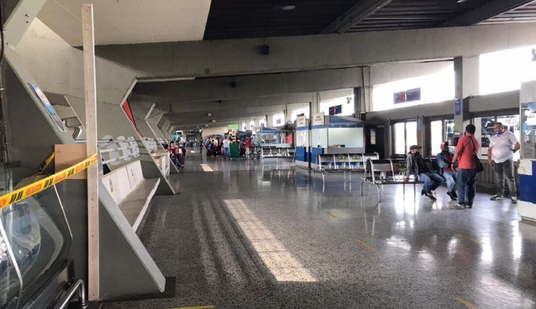 La mayoría de las personas atrapadas en la Terminal de Cali, necesitan viajar al sur del país.