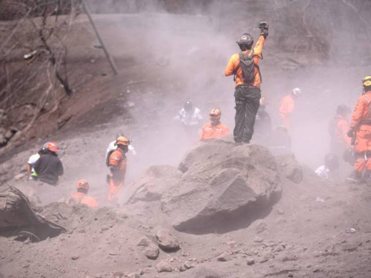 Guatemala suspendió búsqueda de víctimas y pedirá apoyo internacional