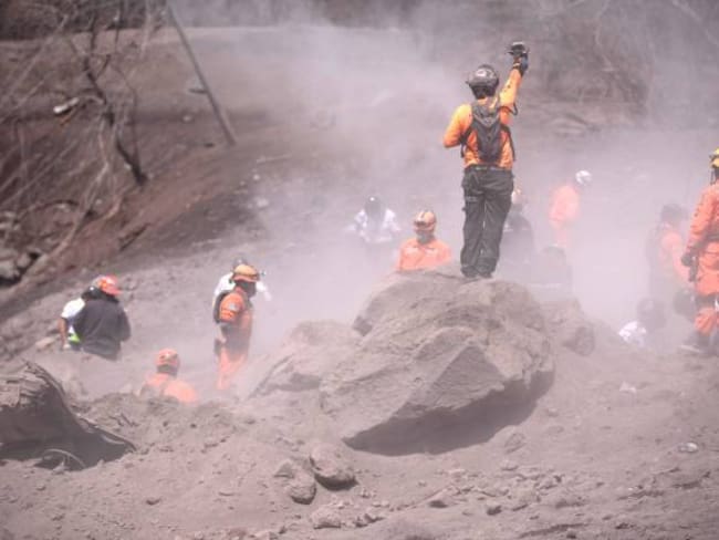 Guatemala suspendió búsqueda de víctimas y pedirá apoyo internacional