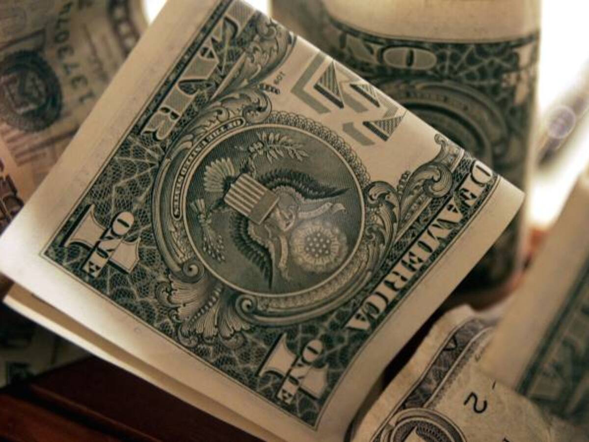 El dólar cae fuerte este jueves en Colombia