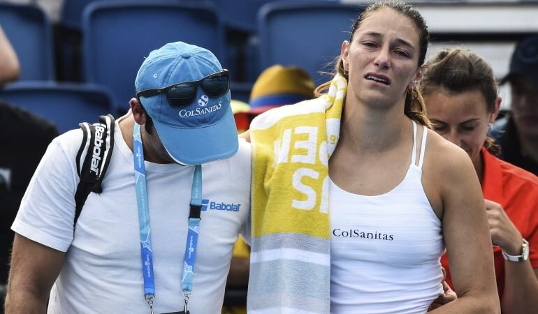 Mariana Duque abandona la pista tras sufrir una lesión 