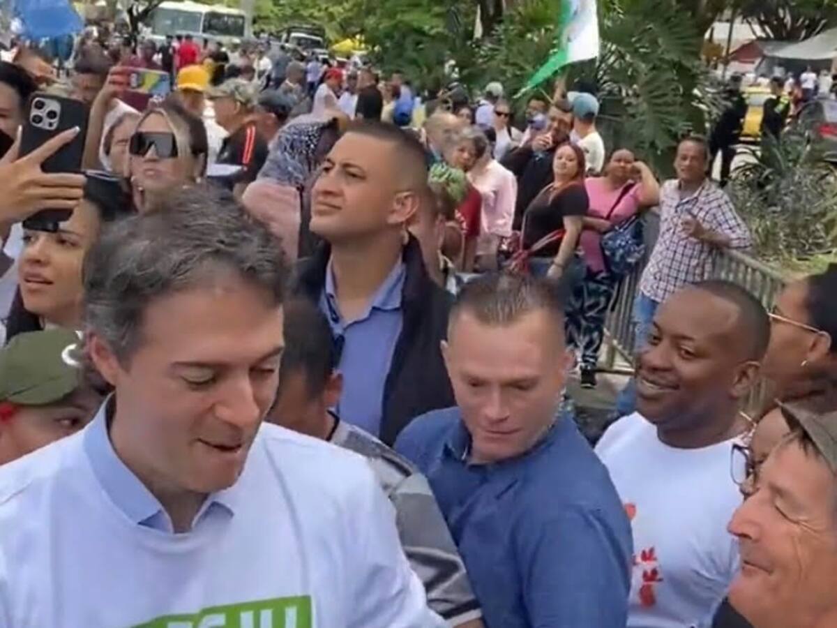 Analistas políticos aseguran que renuncia de un alcalde no sólo genera confusión ciudadana
