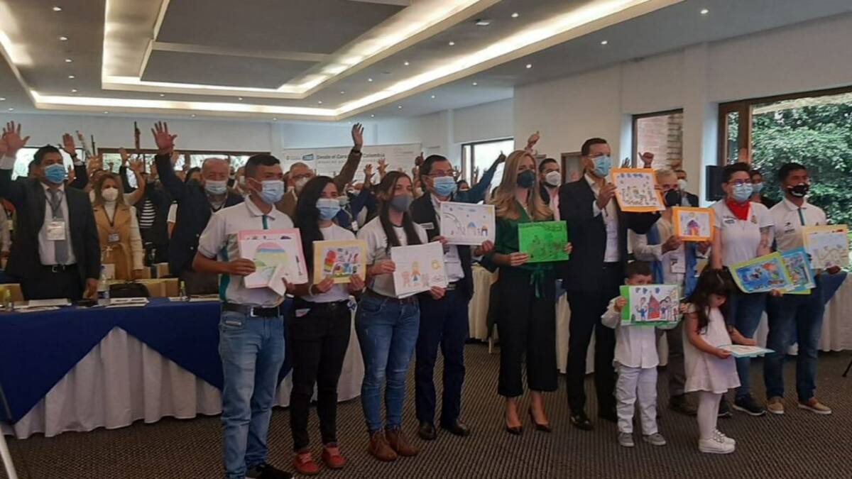 En la Cumbre Internacional de Paz se evalúan los aciertos del acuerdo