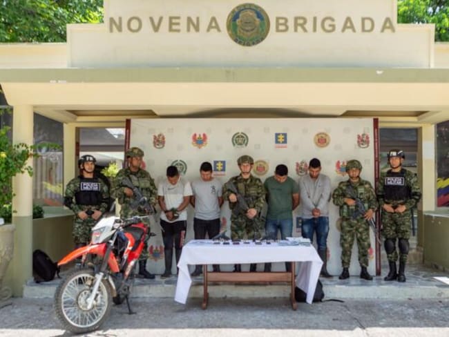 A la cárcel fueron enviados los cuatro disidentes de la extinta guerrilla de las Farc que tenían amenazados a comerciantes, ganaderos y campesinos en municipios del occidente del Huila si no pagaban las extorsiones.