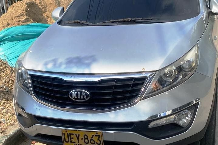 Alerta en el Alto Bosque: roban camioneta Kia Sportage