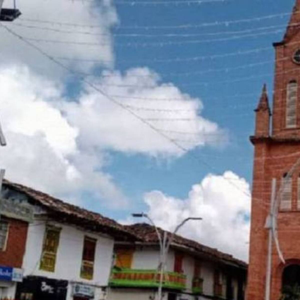 Investigan presunto abuso policial contra menor que habría sido desnudado