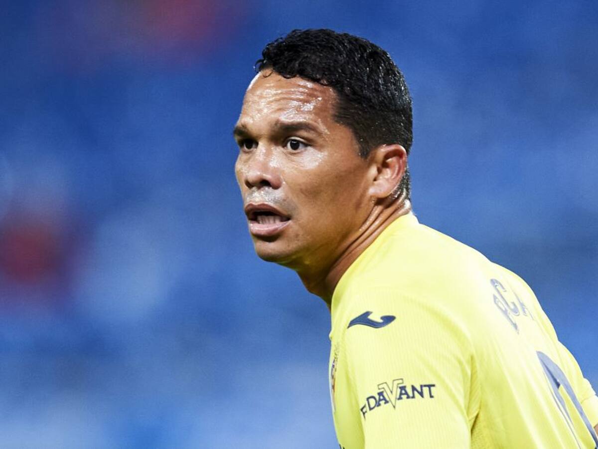 Carlos Bacca regresa con el Villarreal en la vuelta a los entrenamientos