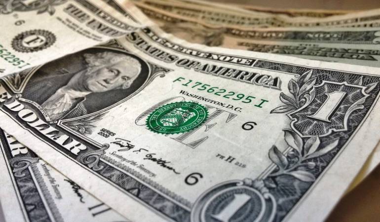 Autoridades extreman control al movimiento de divisas en la frontera