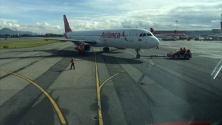 Vuelo de Avianca con destino a Lima tuvo que regresar por falla técnica