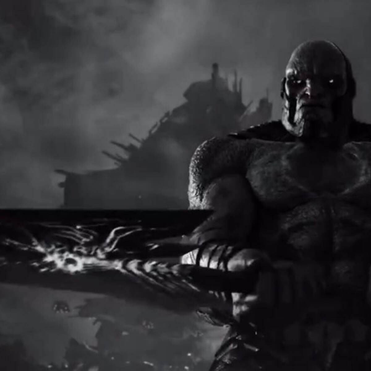 Liga de la Justicia: Darkseid y Superman protagonizan tráiler de la cinta