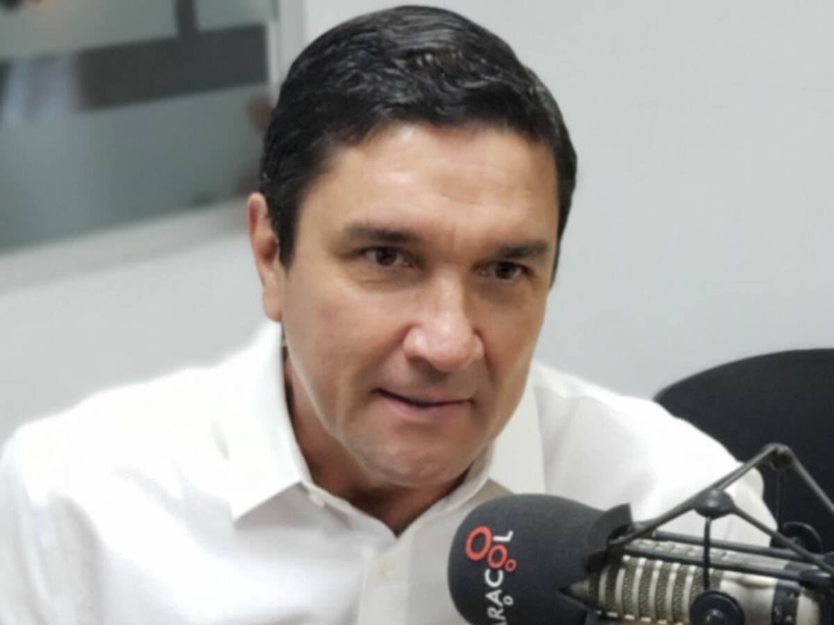 Cuestionan al alcalde de Bucaramanga por excesivas compras con dinero de la caja menor