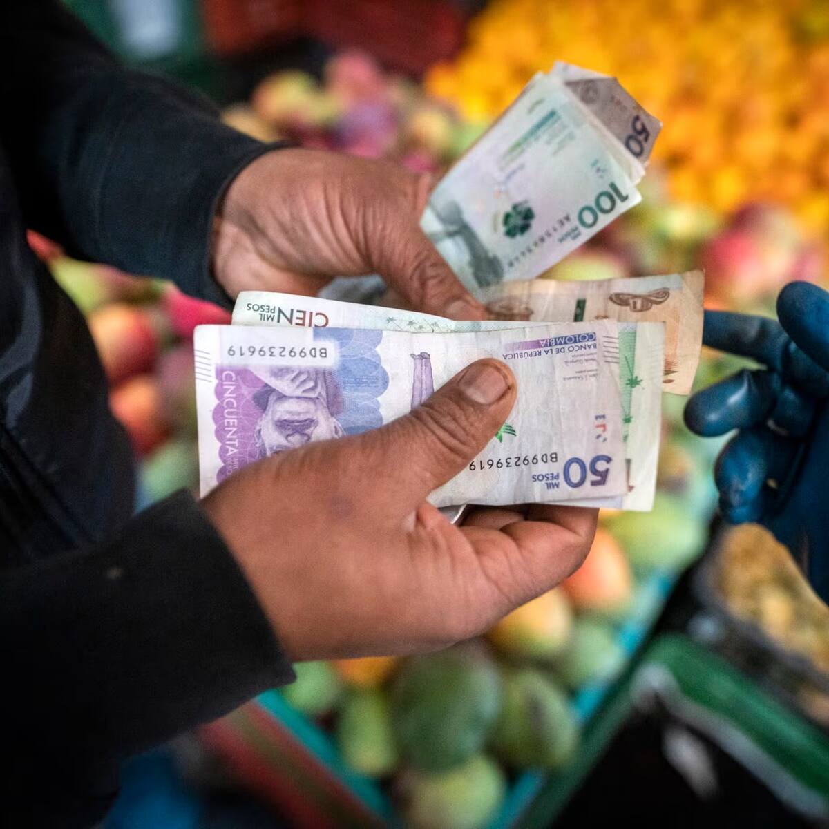 ‘Gota a gota’ en Bogotá: se han entregado más de 58.000 créditos para combatir prestamos ilegales