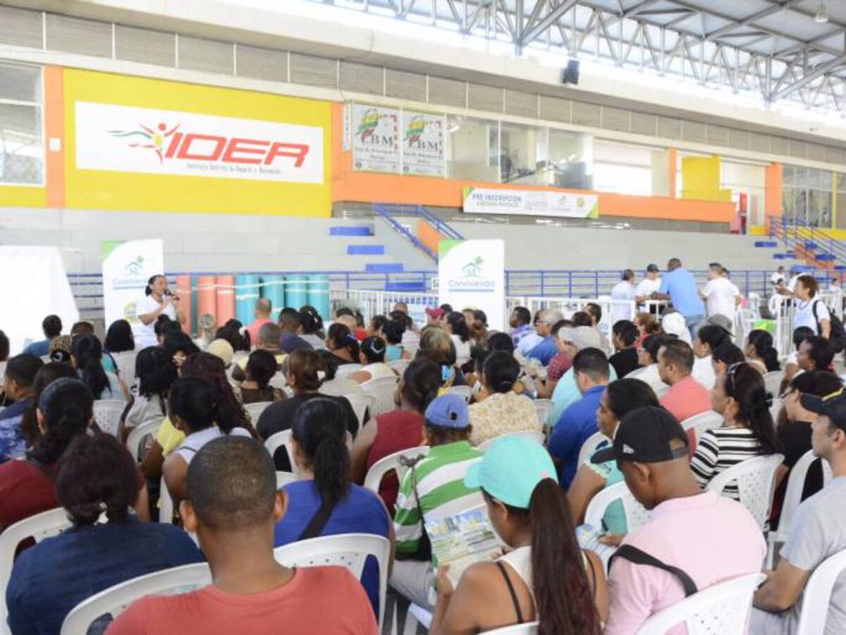 Más de seis mil personas participaron de segunda oferta de vivienda de interés social en Cartagena