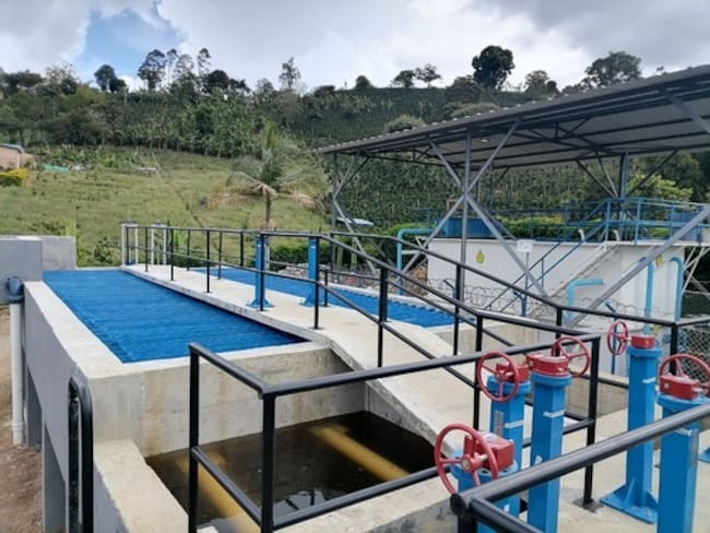Proyectos de acueducto en Acevedo y Rivera beneficiarán a más de 1.300 familias con acceso a agua potable.