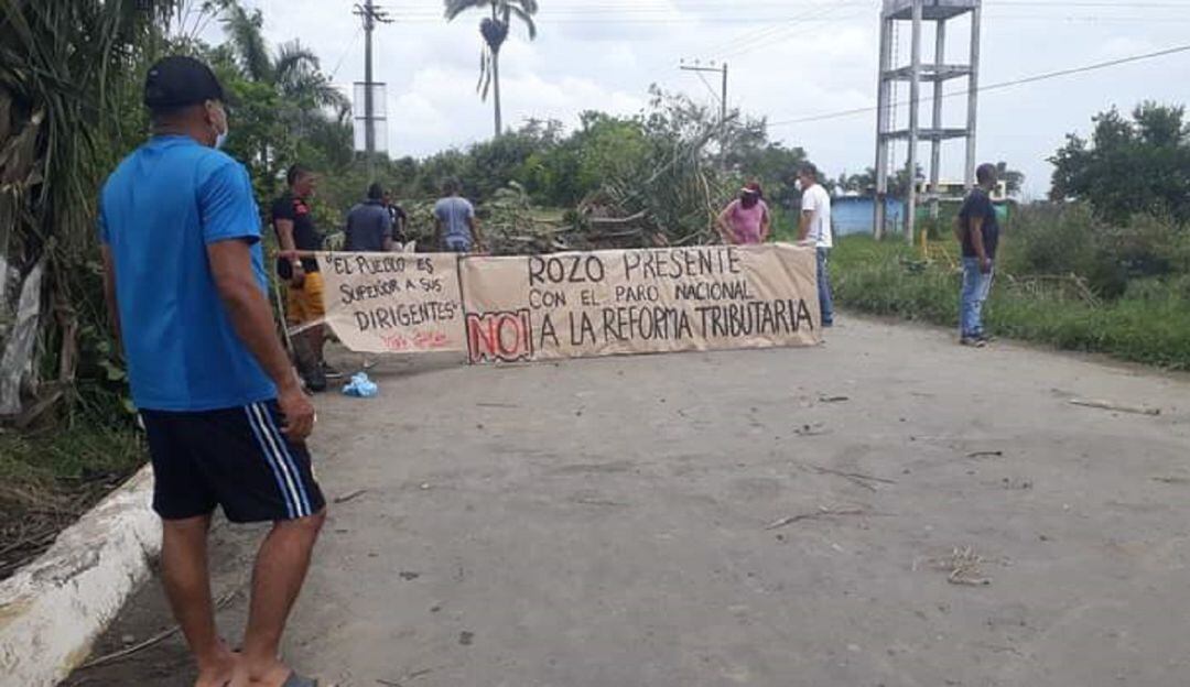 Bloqueos en vías del Valle