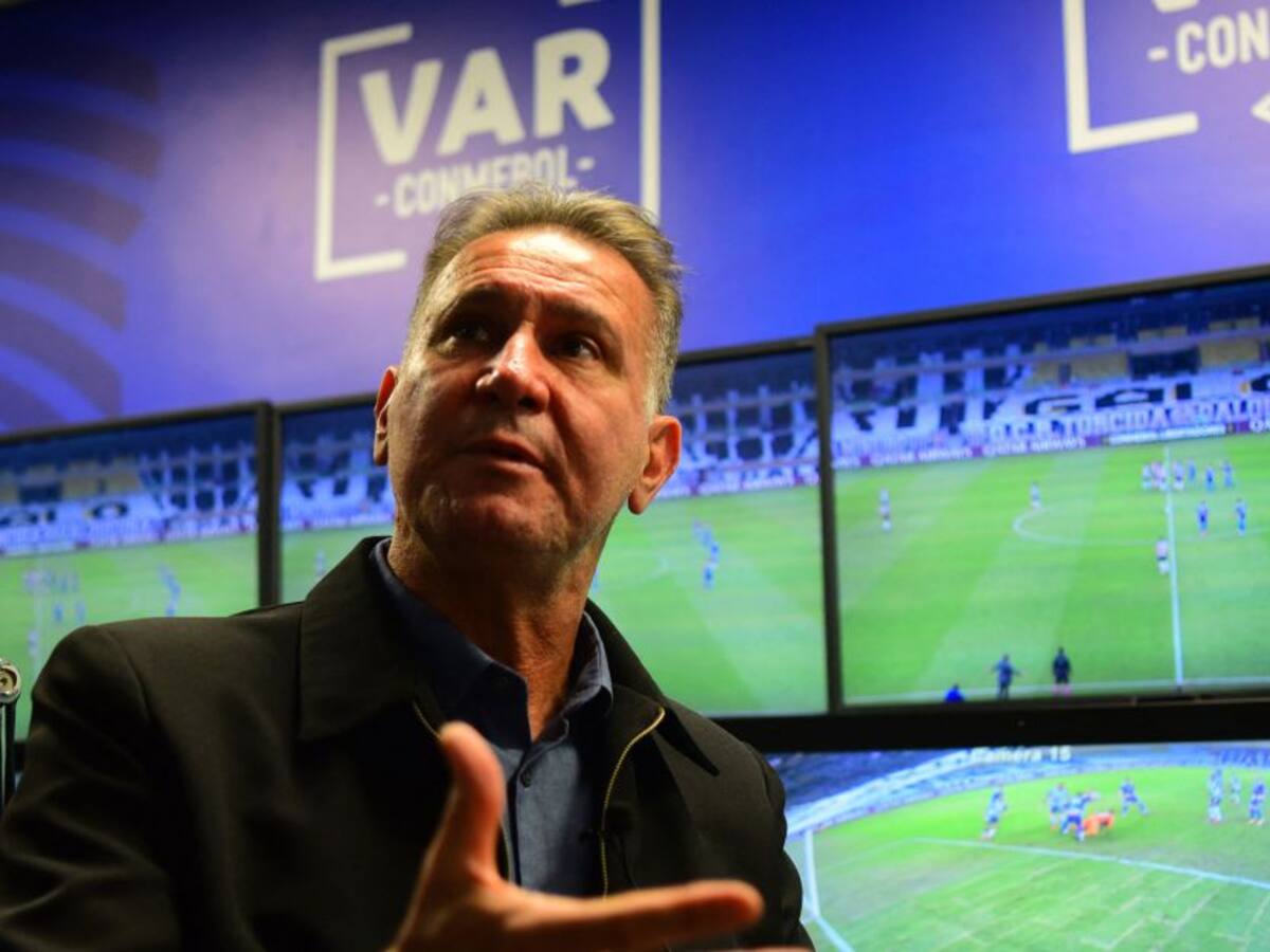 Conmebol: "El VAR no se va a ir del fútbol. Vino para quedarse "